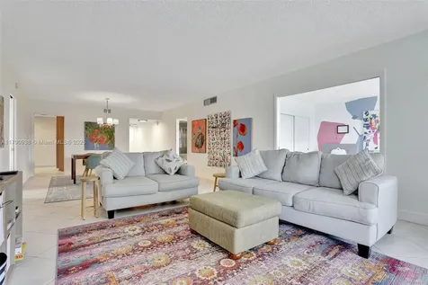 4020 W Palm Aire Drive Pompano Beach FL 33069