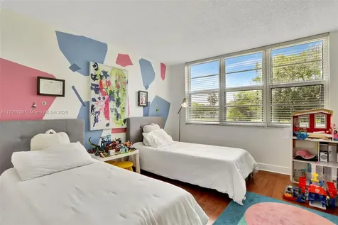 4020 W Palm Aire Drive Pompano Beach FL 33069