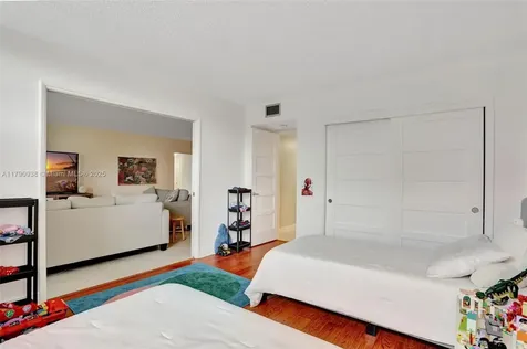 4020 W Palm Aire Drive Pompano Beach FL 33069