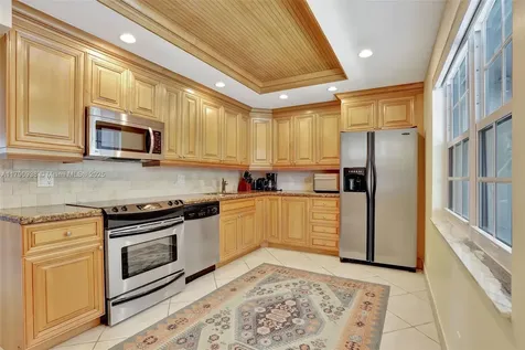 4020 W Palm Aire Drive Pompano Beach FL 33069