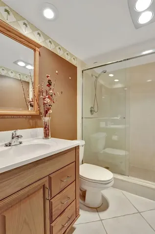 4020 W Palm Aire Drive Pompano Beach FL 33069