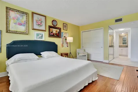 4020 W Palm Aire Drive Pompano Beach FL 33069