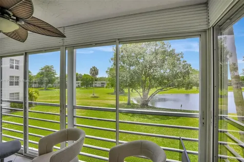 4020 W Palm Aire Drive Pompano Beach FL 33069