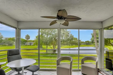 4020 W Palm Aire Drive Pompano Beach FL 33069