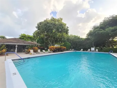 4020 W Palm Aire Drive Pompano Beach FL 33069