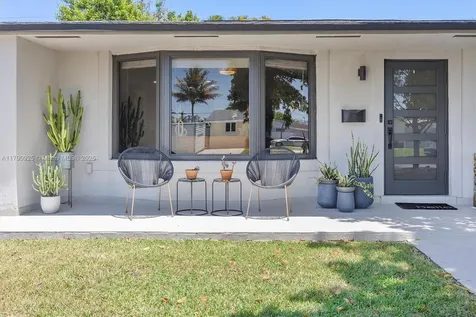 19825 SW 88th Court Cutler Bay FL 33157