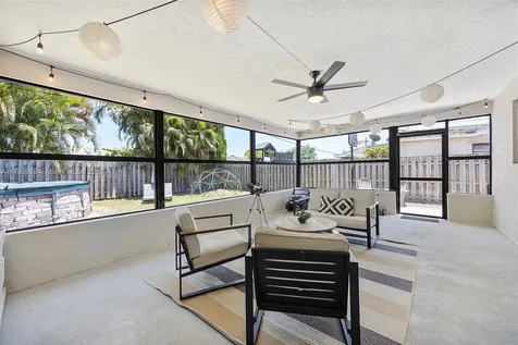 19825 SW 88th Court Cutler Bay FL 33157