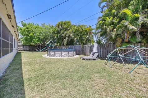 19825 SW 88th Court Cutler Bay FL 33157