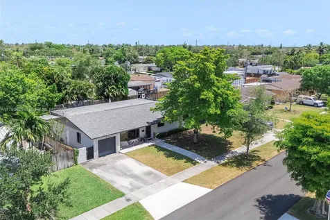 19825 SW 88th Court Cutler Bay FL 33157