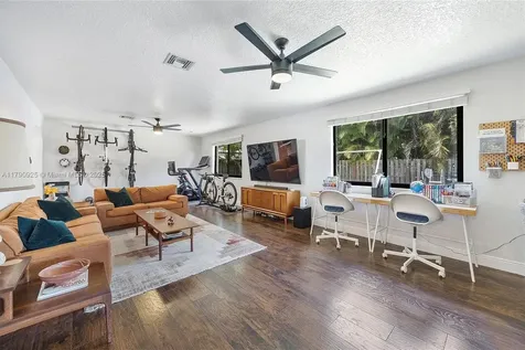19825 SW 88th Court Cutler Bay FL 33157
