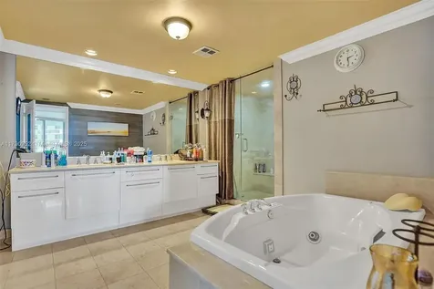 3101 S Ocean Drive Hollywood FL 33019