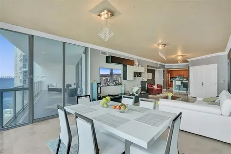 3101 S Ocean Drive Hollywood FL 33019