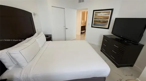17375 Collins Avenue Sunny Isles Beach FL 33160