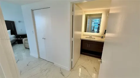 17375 Collins Avenue Sunny Isles Beach FL 33160