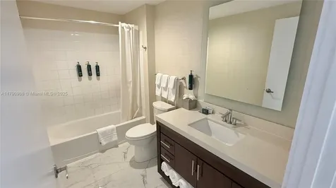 17375 Collins Avenue Sunny Isles Beach FL 33160