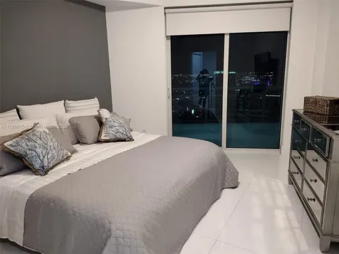 60 SW 13th Street Miami FL 33130