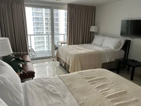 19201 Collins Avenue Sunny Isles Beach FL 33160