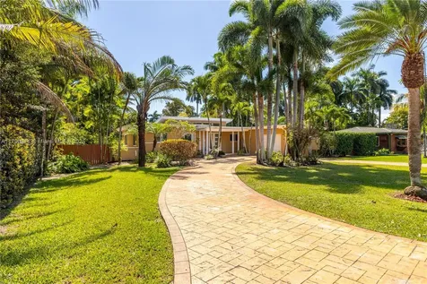 172 NW 87th Street El Portal FL 33150