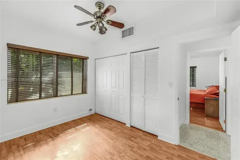 172 NW 87th Street El Portal FL 33150