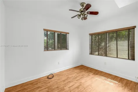 172 NW 87th Street El Portal FL 33150