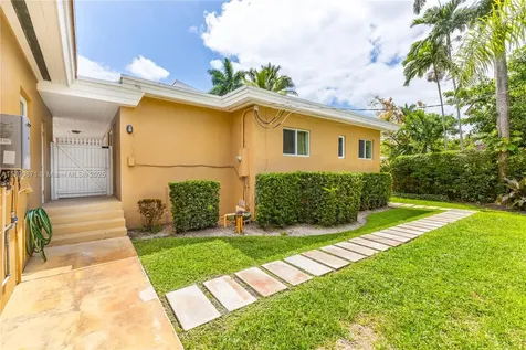 172 NW 87th Street El Portal FL 33150