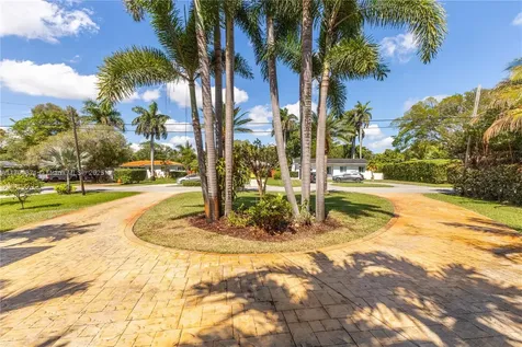 172 NW 87th Street El Portal FL 33150