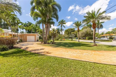 172 NW 87th Street El Portal FL 33150
