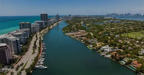 5215 Pine Tree Drive Miami Beach FL 33140
