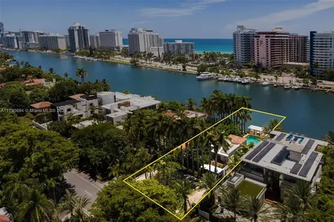 5215 Pine Tree Drive Miami Beach FL 33140