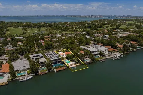 5215 Pine Tree Drive Miami Beach FL 33140