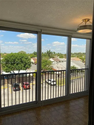 9411 SW 4th Street Miami FL 33174