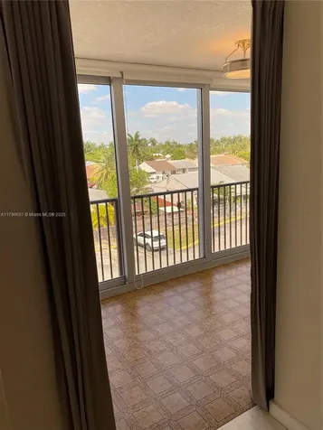 9411 SW 4th Street Miami FL 33174