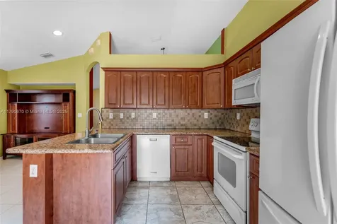 1931 SE 14th Court Homestead FL 33035