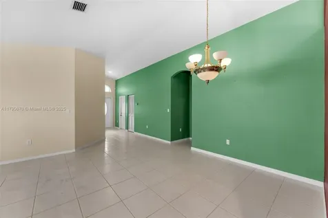 1931 SE 14th Court Homestead FL 33035