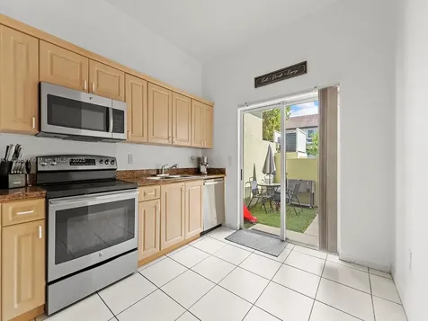 2352 SE 21st Street Homestead FL 33035