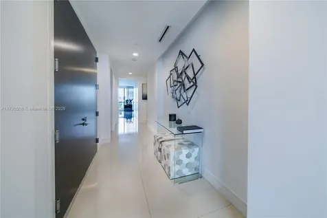 3250 NE 188th Street Aventura FL 33180