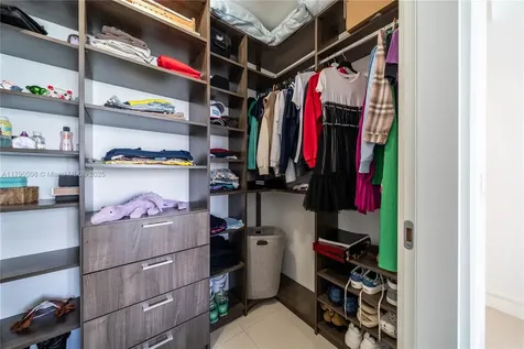 3250 NE 188th Street Aventura FL 33180