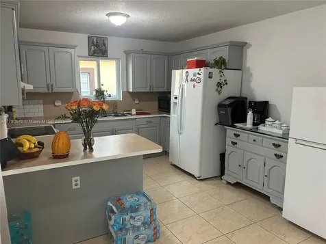 1446 NW 61st Street Miami FL 33142
