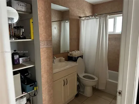 1446 NW 61st Street Miami FL 33142