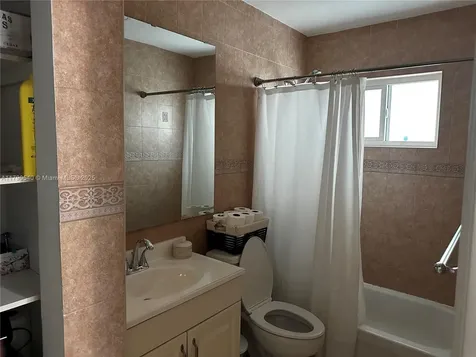 1446 NW 61st Street Miami FL 33142