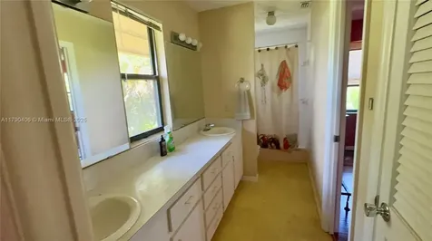 10737 SE Seaspray Court Hobe Sound FL 33455