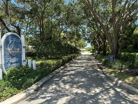 10737 SE Seaspray Court Hobe Sound FL 33455