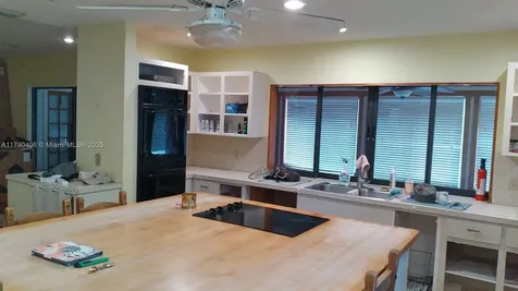 10737 SE Seaspray Court Hobe Sound FL 33455