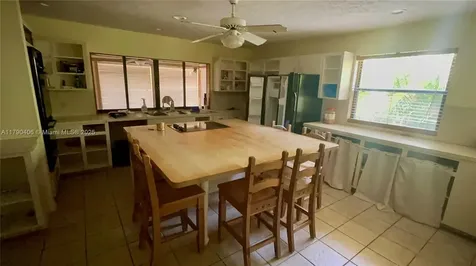 10737 SE Seaspray Court Hobe Sound FL 33455