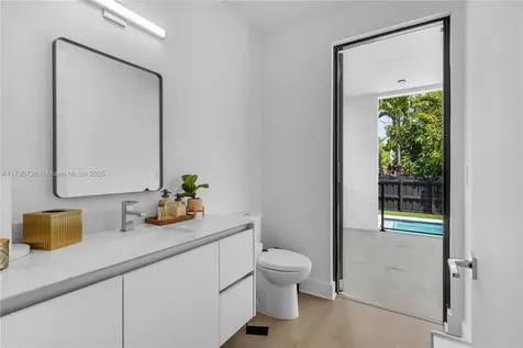 1509 SW 15th Street Miami FL 33145