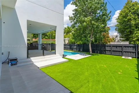 1509 SW 15th Street Miami FL 33145