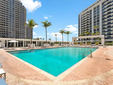 10275 Collins Avenue Bal Harbour FL 33154