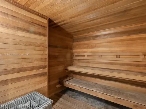 10275 Collins Avenue Bal Harbour FL 33154