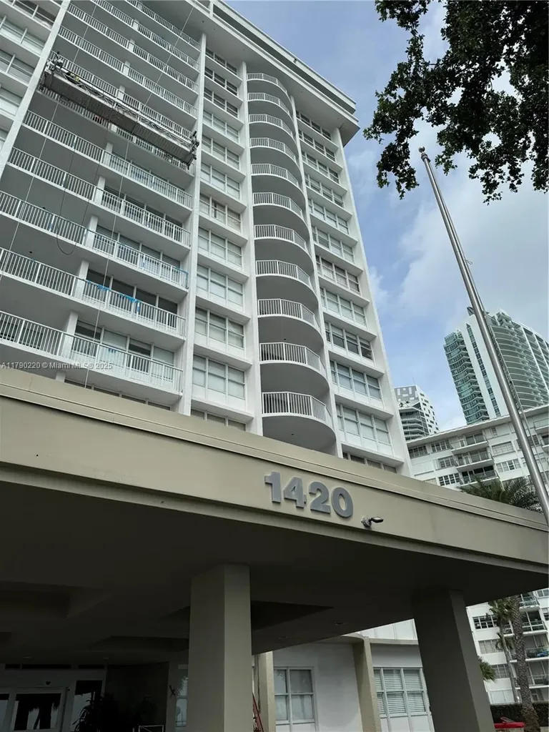 1420 Brickell Bay Drive Miami FL 33131