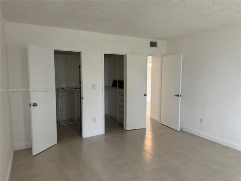 1420 Brickell Bay Drive Miami FL 33131